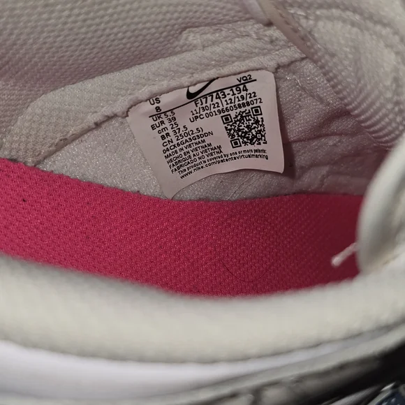 Nike Dunk Low Unlock Your Space Wmns Size 8 - Picture 6 of 8